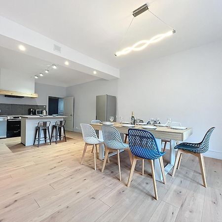 Grand Appartement Centre-Ville แคลวูซ์-เลส์-ลาคส์ ภายนอก รูปภาพ