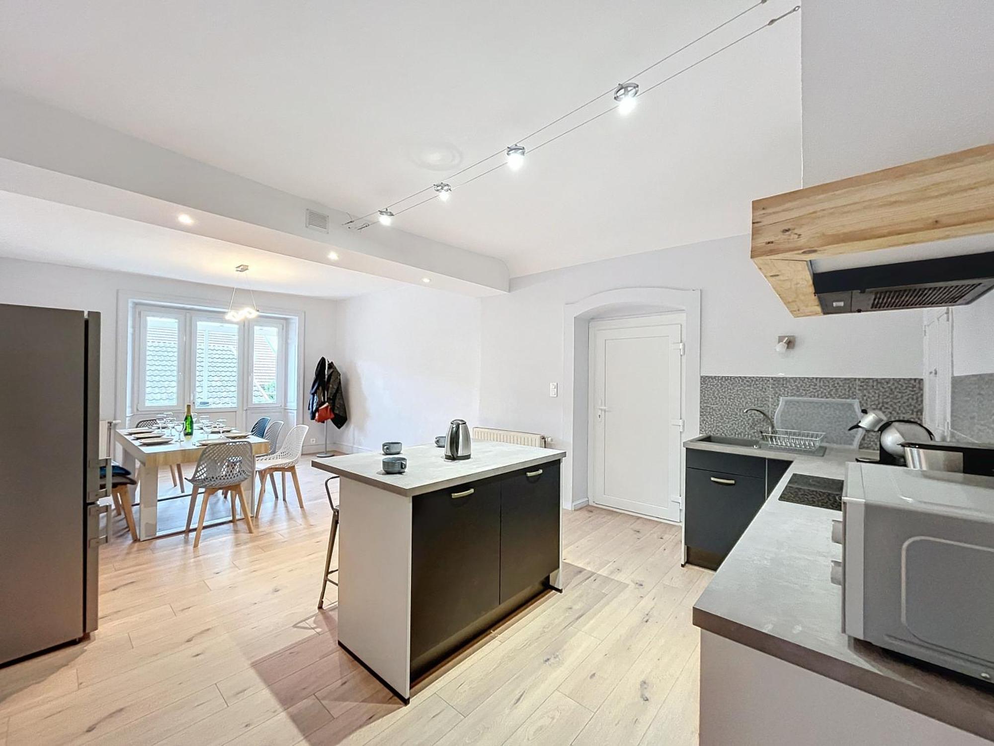 Grand Appartement Centre-Ville แคลวูซ์-เลส์-ลาคส์ ภายนอก รูปภาพ